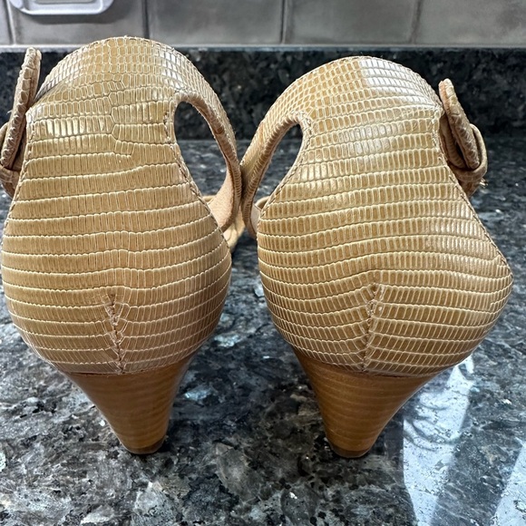 Tory Burch Brown Beige Ankle Strap Open Toe Wedges Women’s Size 9.5 - Picture 6 of 12